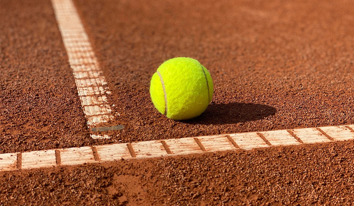 زمین تنیس خاک رس