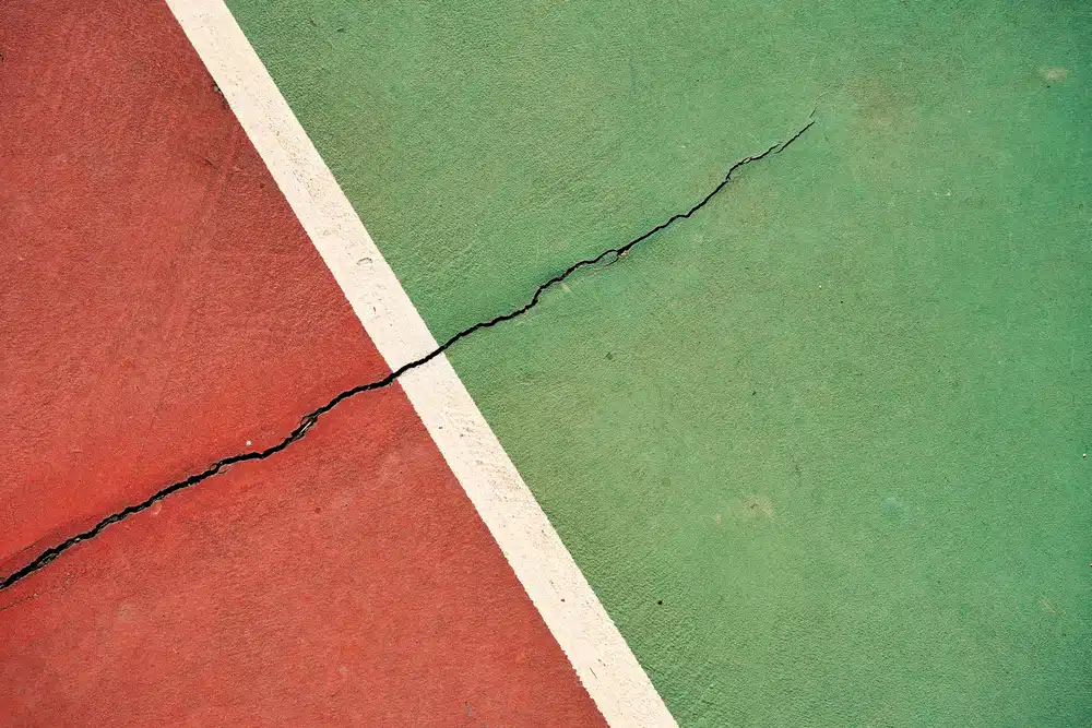 بازسازی زمین تنیس