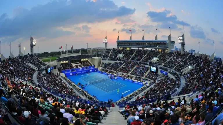 مسابقات نمایشی تنیس