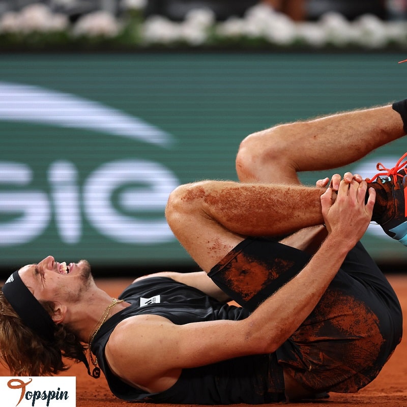 تأثیر نوع زمین بازی تنیس روی مصدومیت بازیکنان