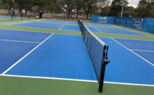 نگهداری زمین پیکل‌بال